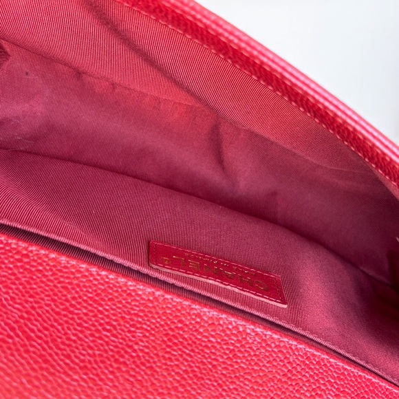 CHANEL 2019’ Caviar Red/Silver Quilted Le Boy Bag - Picture 12 of 16